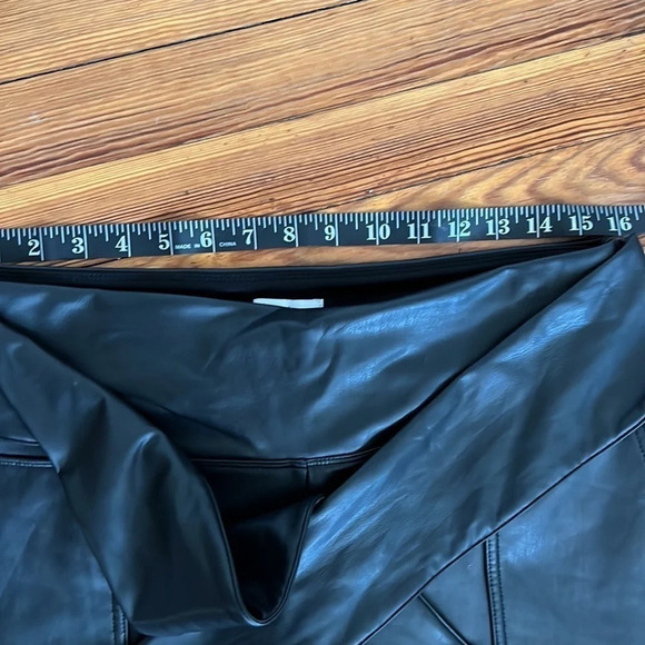 Nicole Miller Faux Leather Pants - Picture 11 of 11